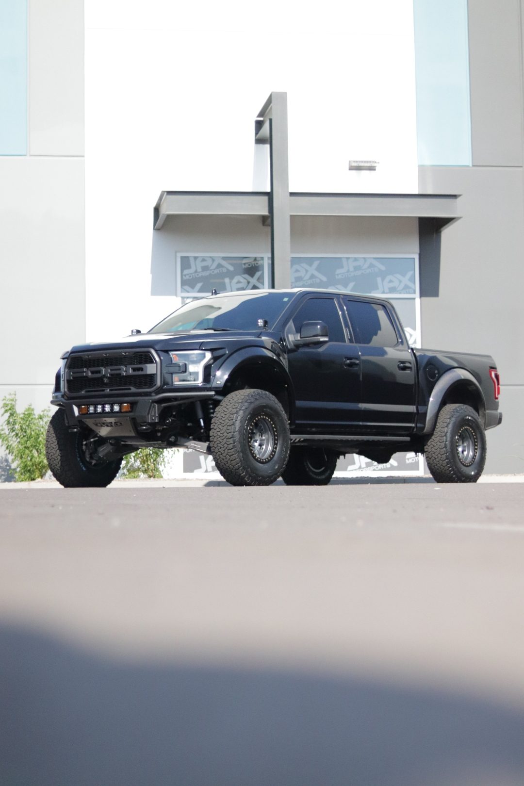 Ford F-150 Raptor Long Travel